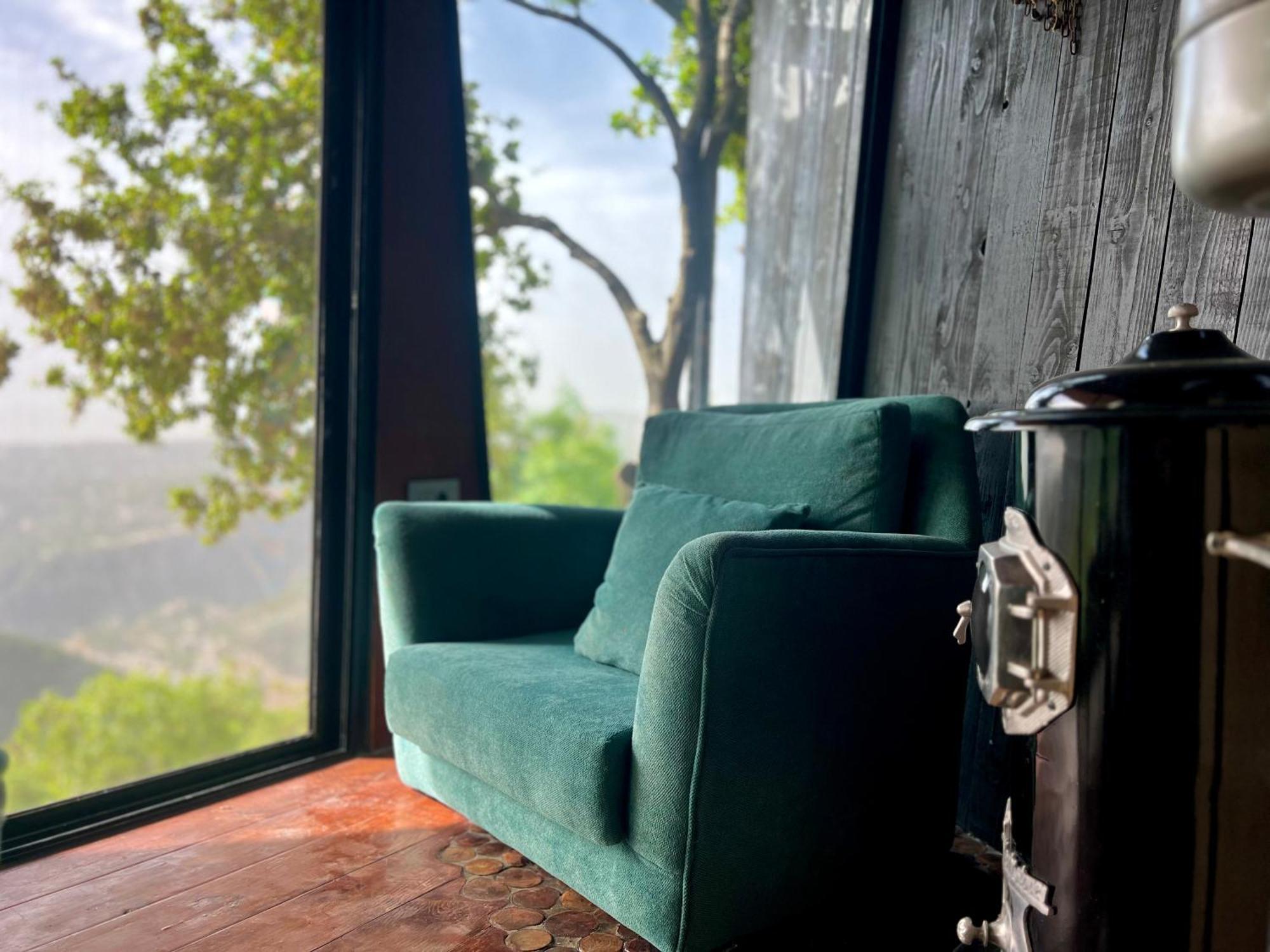 Koala Hut - Luxurious Treehouse With Outdoor Hot Tub Bed & Breakfast Abu Mizan Exterior photo